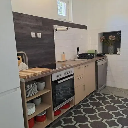 B&B Diokert Vendeghaz 쇼프론